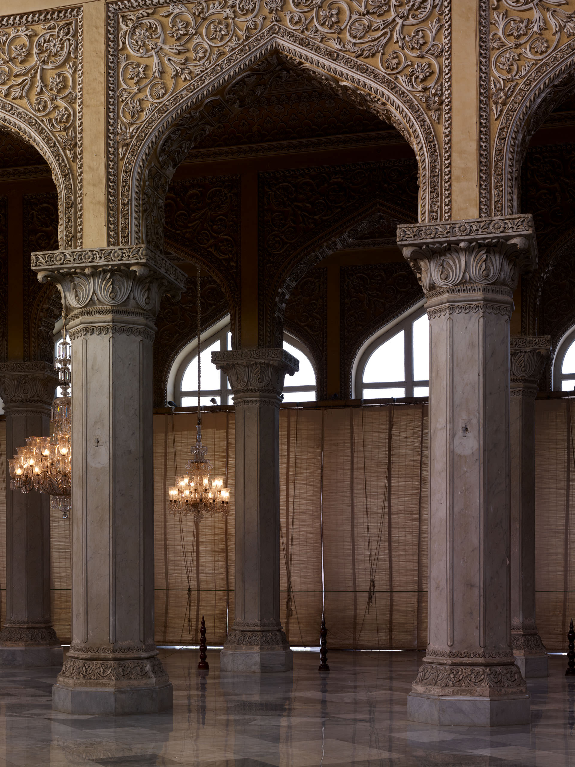 E11318 AP45 026470 j2560